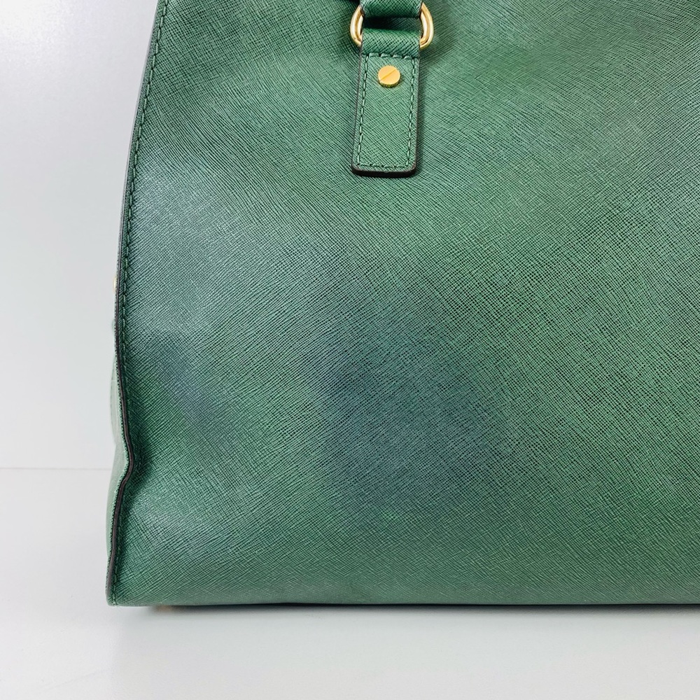 MICHAEL MICHAEL KORS HAMILTON SAFFIANO TOTE - Picture 7 of 12